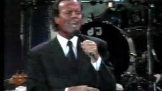 Julio Iglesias  LIVE  Y aunque te haga calor  Tour 1992 [upl. by Wit902]