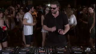 Synchronised vibing Solomun  Boiler Room [upl. by Aicercul724]