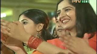 Kameez Teri Kali live HD song by Attaullah Khan Esakhelvi [upl. by Nosyrb]