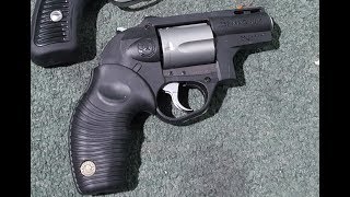 NUEVO TAURUS Protector Poly 357 Magnum REVÓLVER DE POLIMERO [upl. by Eneres]