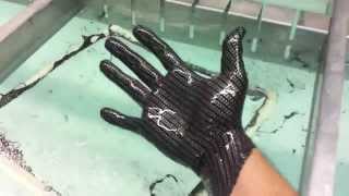 Hydrographics Dipping my hand in carbon fiber film eptexcoatingscom [upl. by Zimmermann]