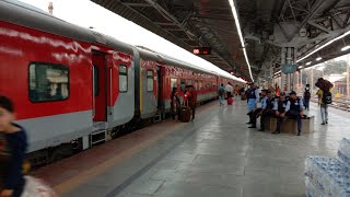 A Journey in The Kolkata Rajdhani Express [upl. by Aikar]