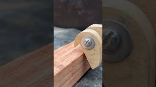 Fechadura automática simples para trancar portões de madeira para os manter abertos diy tools [upl. by Horst]