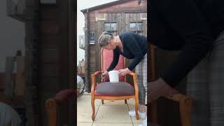 Relooking fauteuil en tissu peinture décorative wwwatelierdedianefr [upl. by Kcinom528]