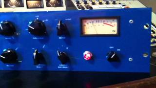 Tube Tech CL1A Compressor Limiter [upl. by Eeral523]