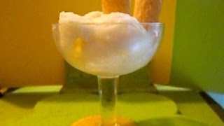 Video Ricetta Gelato al Limone Senza Gelatiera  Cucinando per Caso e per Passione EmiBaldo [upl. by Kcirret]