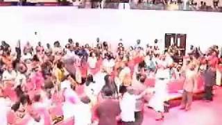 Praise Break  Bishop Hezekiah Walker at the Love Fellowship Tabernacle  Bensalem PA [upl. by Holder]