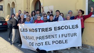 Controvèrsia política pels pisos socials que volen fer a les escoles velles de Vinyoles [upl. by Aronoel745]