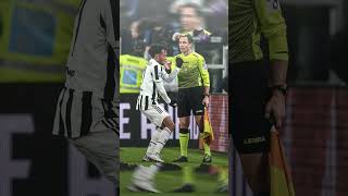 Di gendong bg do ga tu cuadrado juventus juve [upl. by Ennaecarg]