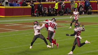 Hopkins 35yard deepball catch comes with three Bucs right around him [upl. by Oibaf584]