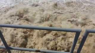 Water Leaving the Mississippi River Dam in Keokuk [upl. by Annocahs]