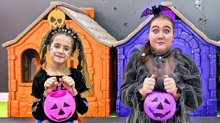 Ruby and Bonnie Street Trick or Treat Adventure [upl. by Fawn]