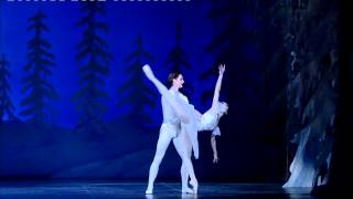 Tchaikovsky Lo schiaccianoci Estonian National Ballet [upl. by Euk]