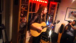 Newton Faulkner  Long Shot  House Concerts York  20032012 [upl. by Yruam710]