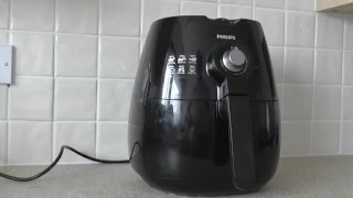 Philips Airfryer HD922020  A quick look in action [upl. by Addison]