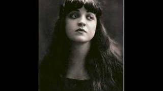 Rosa Ponselle sings Casta Diva [upl. by Gottfried231]