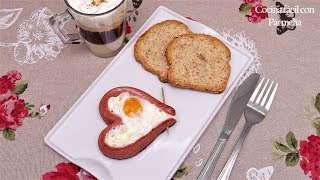 Cómo hacer salchichas con huevo en forma de corazón 💖Un desayuno súper romántico💖 [upl. by Magdalena]