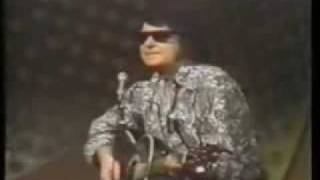 Roy Orbison In Dreams live acoustic [upl. by Hassi772]