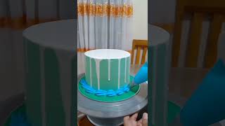 Drip cake decorating dripcake driving uniquecakes cake birthdaycake trendingcake uniquecakes [upl. by Pyotr]