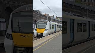 700011 passing Kentish Town with a Thameslink service [upl. by Leund]