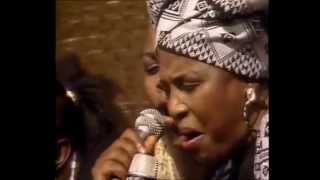 Miriam Makeba  The Retreat Song Jikele Maweni LIVE Graceland Concert [upl. by Anana]