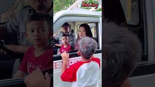 NUMPANG MOBIL PAK ASEPDUDUK DI BAK MOBIL😁🙏 trending comedy humorlucu funny ngeshortsbareng [upl. by Hampton]