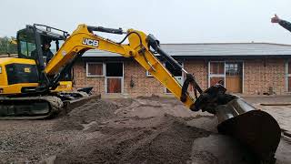 how to install a driveway  screeding  laying gardenideas installation blockpaving tobermore [upl. by Maples]