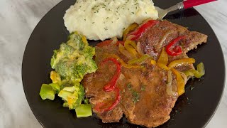 How To Make Juicy Baked Pork Chops In The Oven  Oven Baked Pork Chops Recipe [upl. by Salvatore]