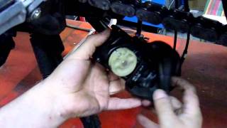 HONDA CBF 1000 RIMOZIONE VALVOLA  VALVE REMOVAL [upl. by Massimiliano]