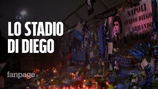 Maradona lomaggio allo stadio mille torce luminose e un altare di fiori sciarpe e lettere [upl. by Dorin]