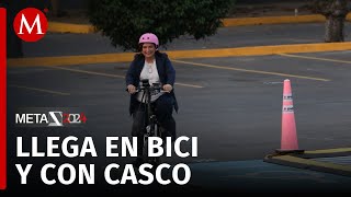 Xóchitl Gálvez llega en bicicleta al debate presidencial [upl. by Braasch]