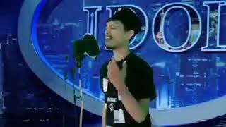 Viral Lagu Meggy Z Sakit Gigi dibawakan Valdy Nyonk Audisi Indonesian Idol parody [upl. by Levitt]