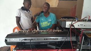 See how Boaz Kizeba sing ninashauku ya kukuabudu Bwana in EAGT Mwasenga church at KiGOMA region [upl. by Geirk44]