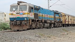 12950 Santragachi  Porbandar Kavi guru SF Express with 40323 SBI WDP4D [upl. by Themis]