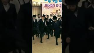 Funny jewish dance Подлая еврейская музыка [upl. by Refotsirhc840]