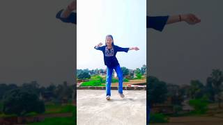 Thodi hawaa aane de ❤️ bollywoodsong trendingshorts viralvideos dance trendingsong shorts [upl. by Nolyad]