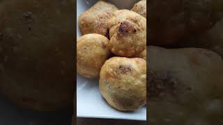 Is Diwali banaen bahut hi testi nariyal ki khasta kachori anupoonams kitchen [upl. by Sunderland11]