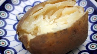 How to Make a Baked Potato in the Microwave Super Easy [upl. by Warga188]