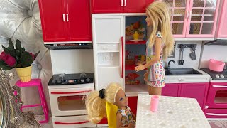 BARBİE VİDEOLARI CHELSEA PATATES KIZARTMASI İSTİYOR barbie keşfet toys çocukvideoları [upl. by Ayital]