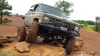 Square Body Chevy 3500 on Rockgarden with 25 Rockwells Crawling over Boulders [upl. by Sioux]