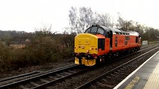 HN Rail 37405 passes light engine at Chesterfield January 3rd 2024 [upl. by Armat409]