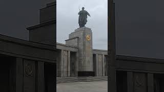 Ehrenmal im Tiergarten Berlin [upl. by Stich634]