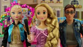 Princess Rap Battle Elsa vs Hans Hosted by Rapunzel DisneyToysFan [upl. by Fisuoy]