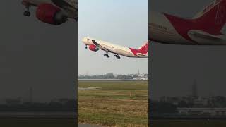 Worlds Most Amazing Takeoff from Delhi [upl. by Audrit]