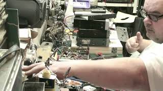 REMOVING ILLEGAL MOD CHIP FROM A INTERCEPTER TC300 CB RADIO Pt 1 [upl. by Philemon]