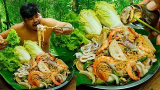 Cooking Noodle Seafood And Snail Vegetable Salad  Spicy Seafood Noodle Salad With Snail Cooking [upl. by Ostler352]