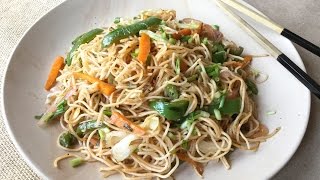 Kolkata Style Veg Chowmein Noodles  Chinese Food of Kolkata  Indian Street Food  In Bengali [upl. by Moclam701]