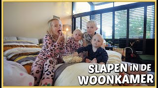 WE GAAN SLAPEN iN ONZE WOONKAMER 😴  Bellinga Vlog 2602 [upl. by Kina]