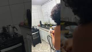 Esse bolo indiano é uma delícia youtubeshorts shortvideo humor casal [upl. by Favin]