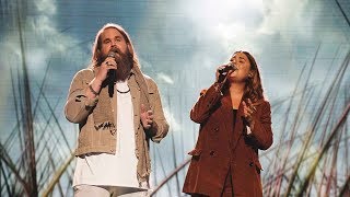 Chris Kläfford och Linnea Henriksson sjunger Strövtåg i hembygden i Idol 2017 [upl. by Fiora160]